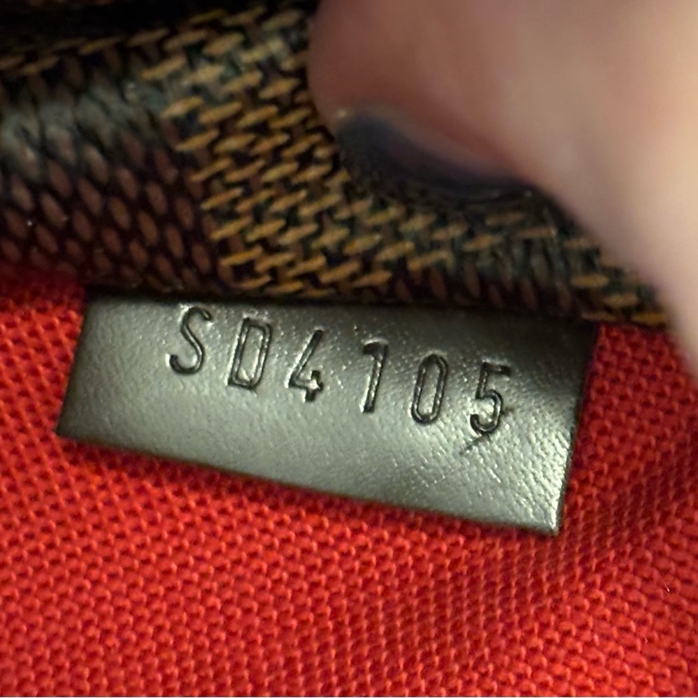 LOUIS VUITTON 🤎 TOTALLY DAMIER EBENE MM TOTE - Picture 8 of 17